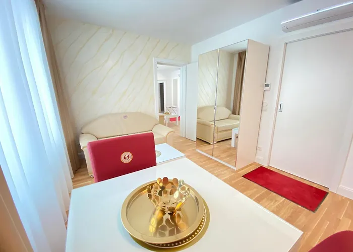 Steiner Residences Rembrandt
