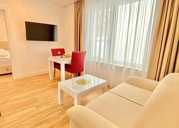 Steiner Residences Rembrandt *