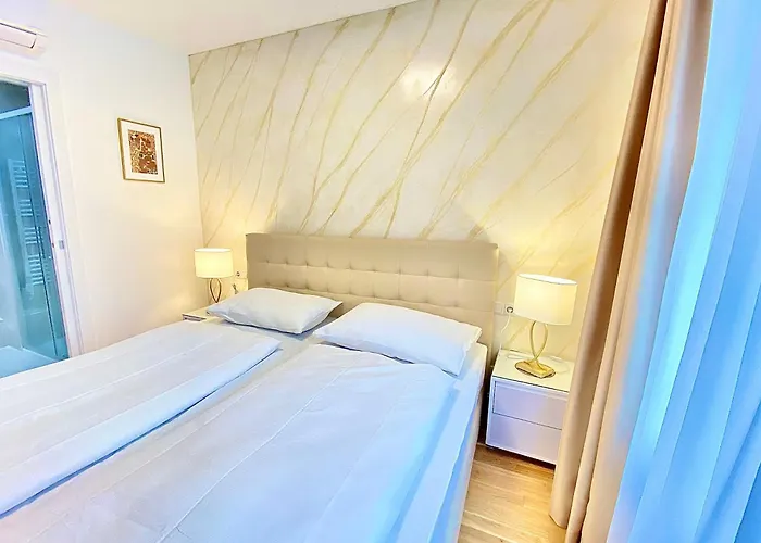 Apartament Steiner Residences Rembrandt
