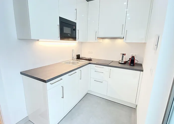 Steiner Residences Rembrandt *
