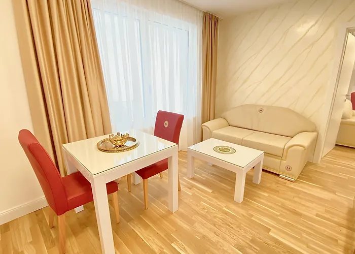 Steiner Residences Rembrandt *